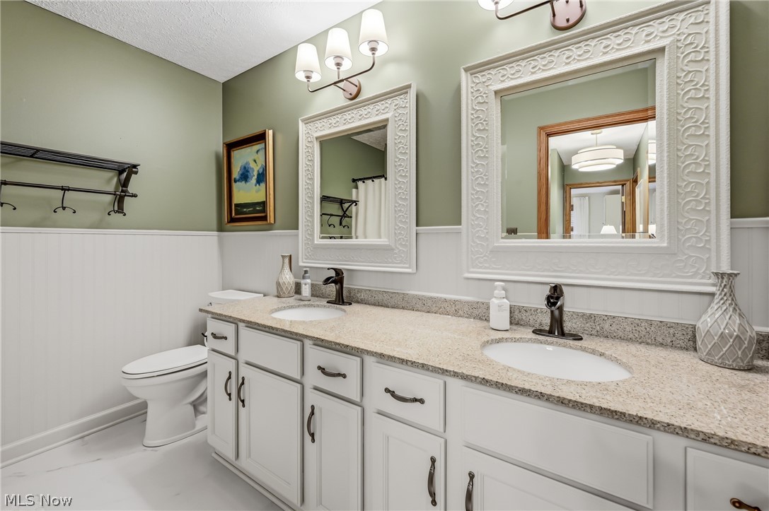 100 Forest Hill Drive Hubbard OH 44425