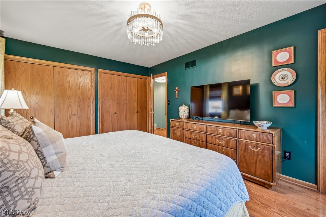 100 Forest Hill Drive Hubbard OH 44425