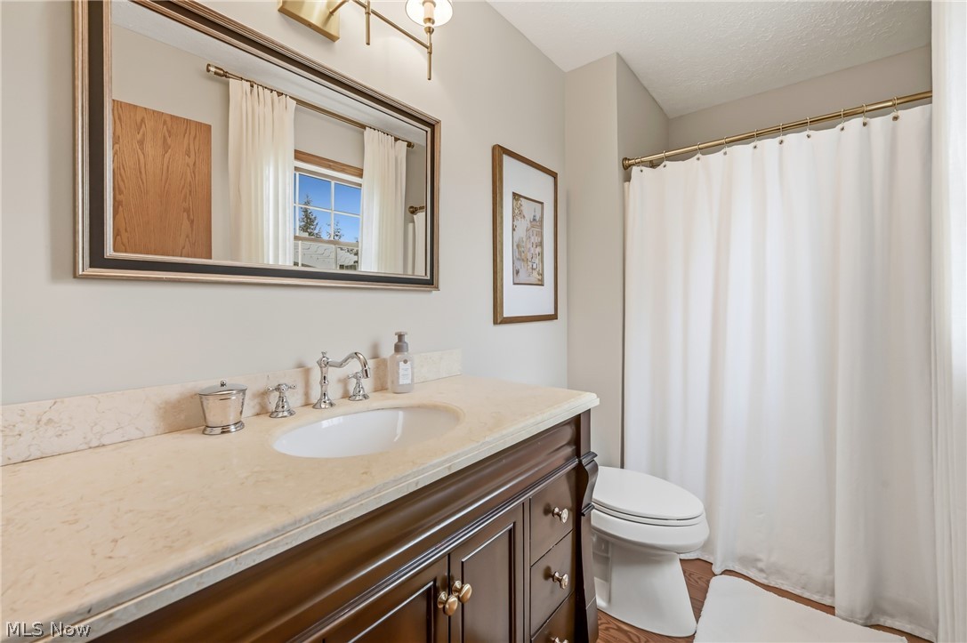 100 Forest Hill Drive Hubbard OH 44425