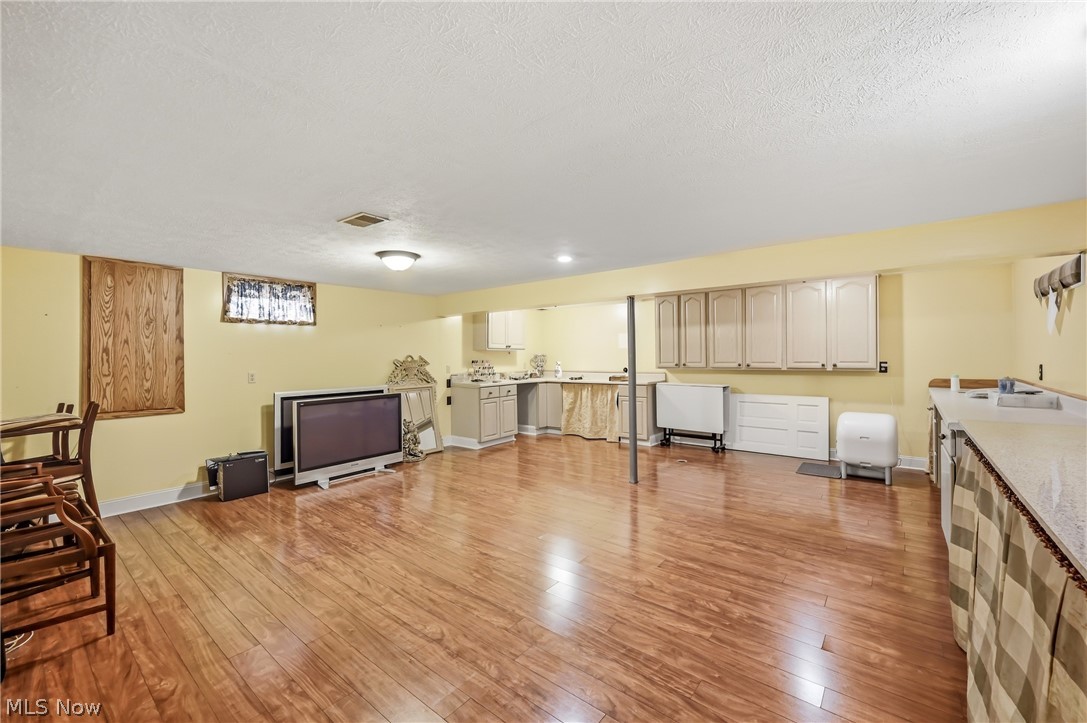 100 Forest Hill Drive Hubbard OH 44425