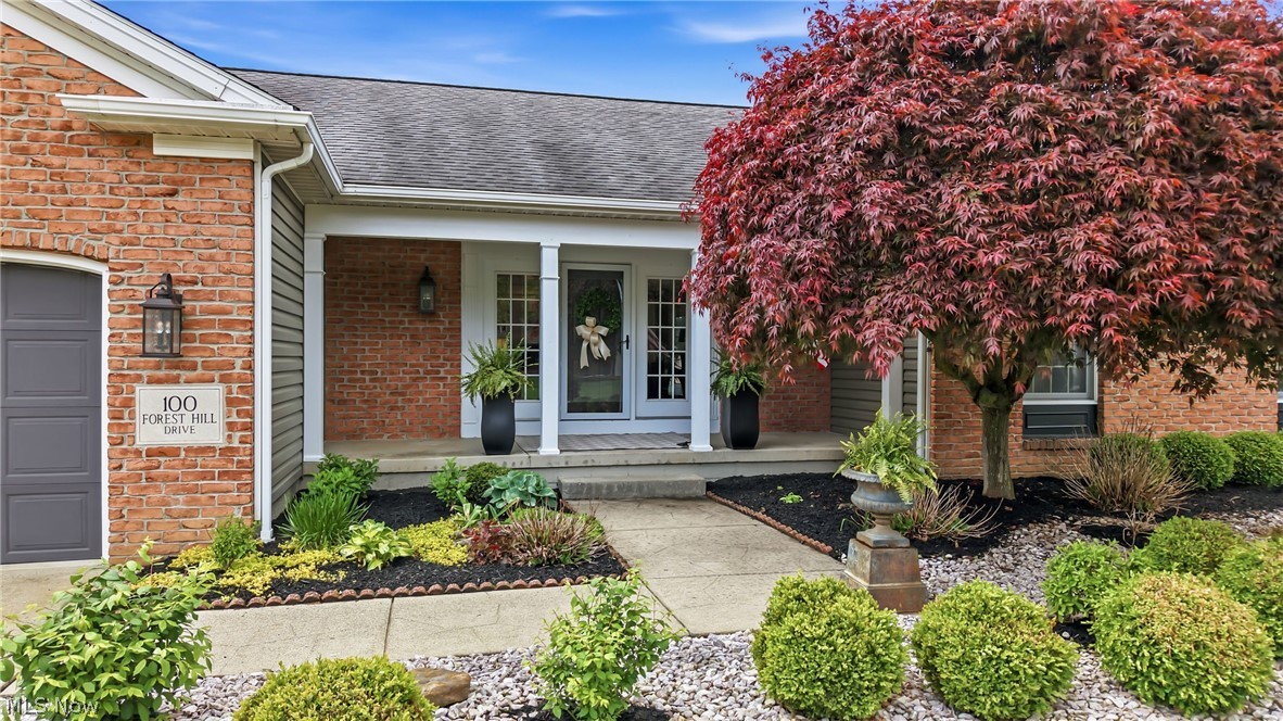 100 Forest Hill Drive Hubbard OH 44425