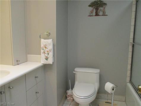 463 Arbor Circle Youngstown OH 44505