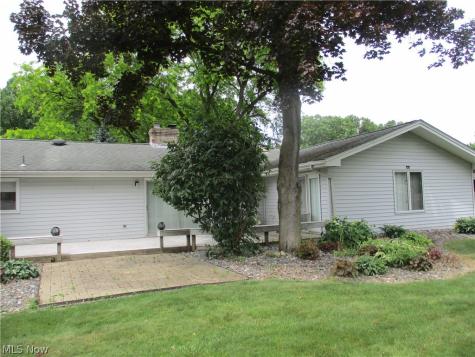 463 Arbor Circle Youngstown OH 44505