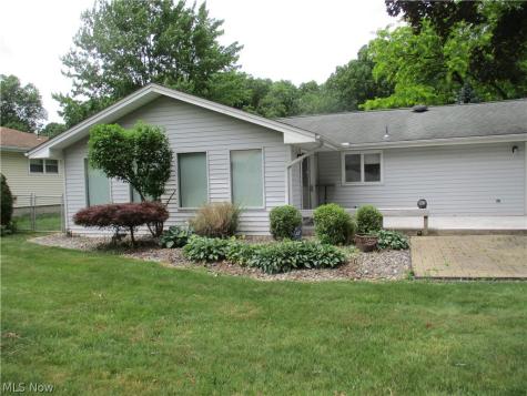 463 Arbor Circle Youngstown OH 44505