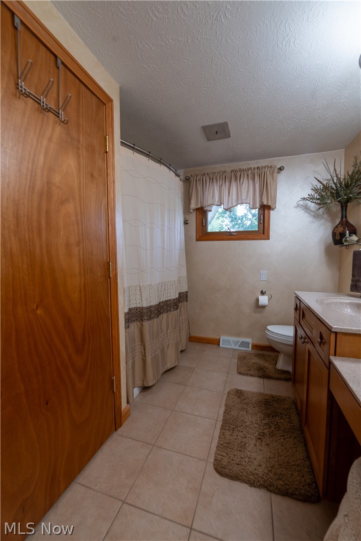 6590 Duck Creek Road Berlin Center OH 44401