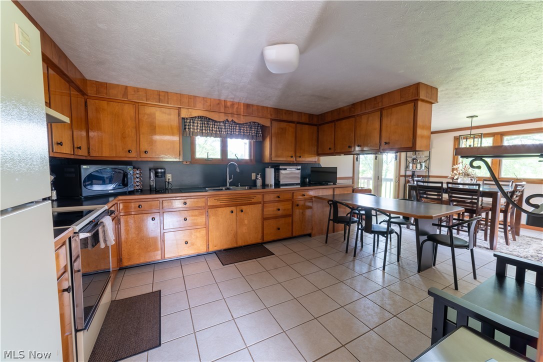 6590 Duck Creek Road Berlin Center OH 44401