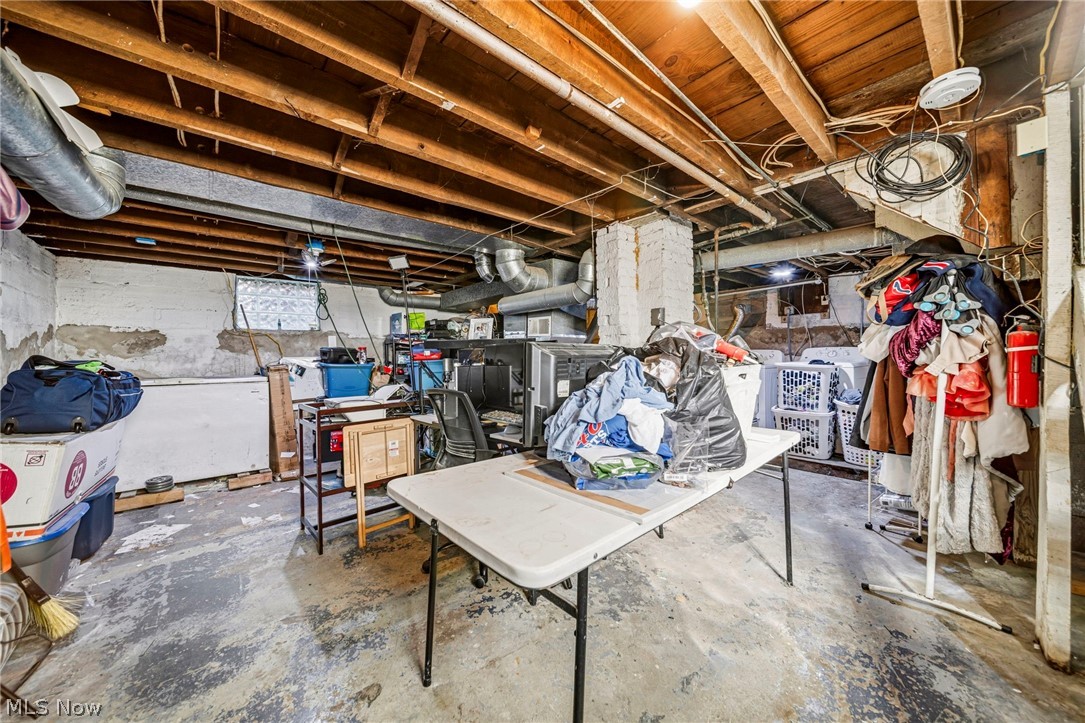 1619 E 48th Street Ashtabula OH 44004