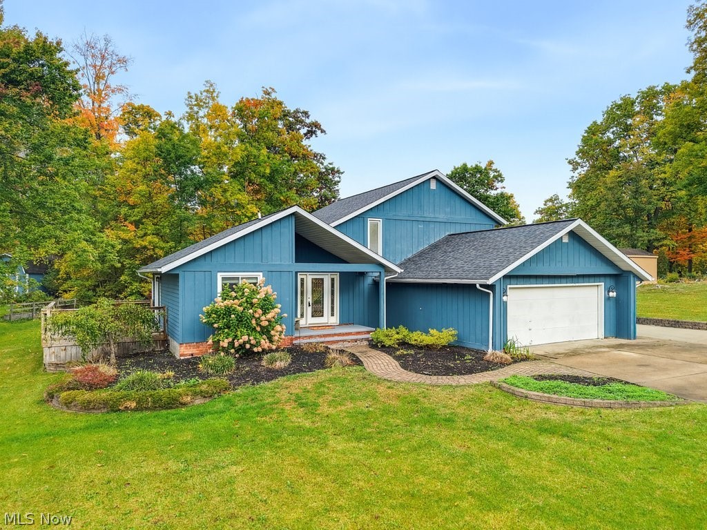 11276 Guinevere Drive Newbury OH 44065