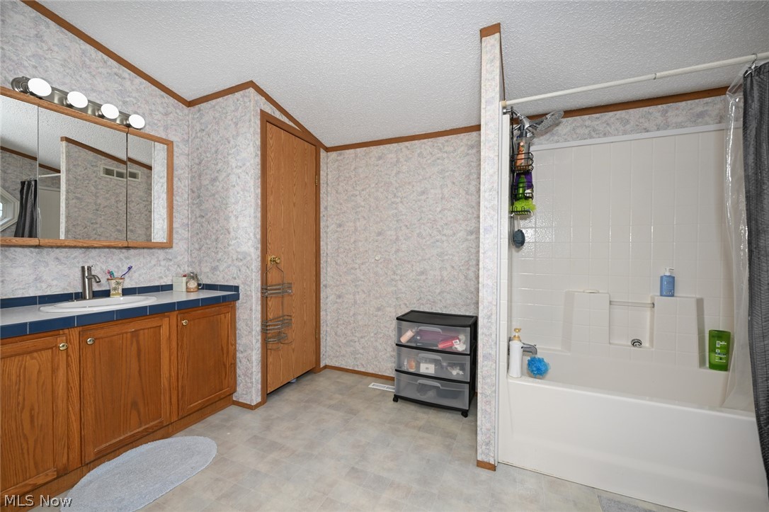 576 Twp Road 462 Sullivan OH 44880