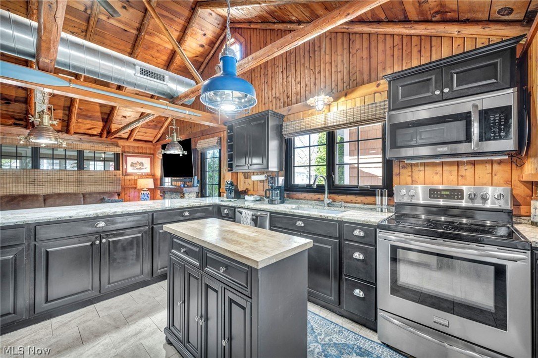 5814 E Poplar Avenue Port Clinton OH 43452