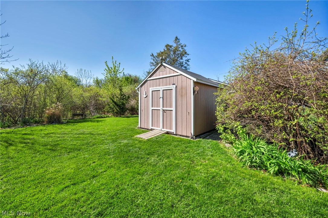 5814 E Poplar Avenue Port Clinton OH 43452