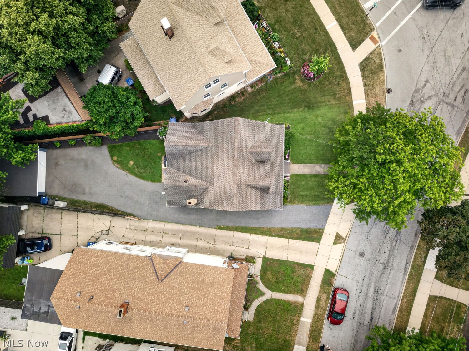 1319 Edanola Avenue Lakewood OH 44107