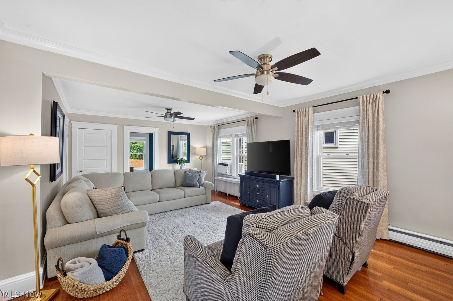 1319 Edanola Avenue Lakewood OH 44107