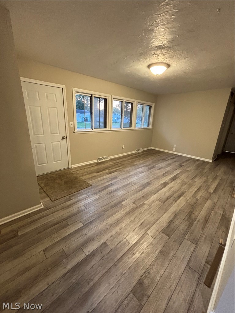2426 Montgomery Avenue NW Warren OH 44485