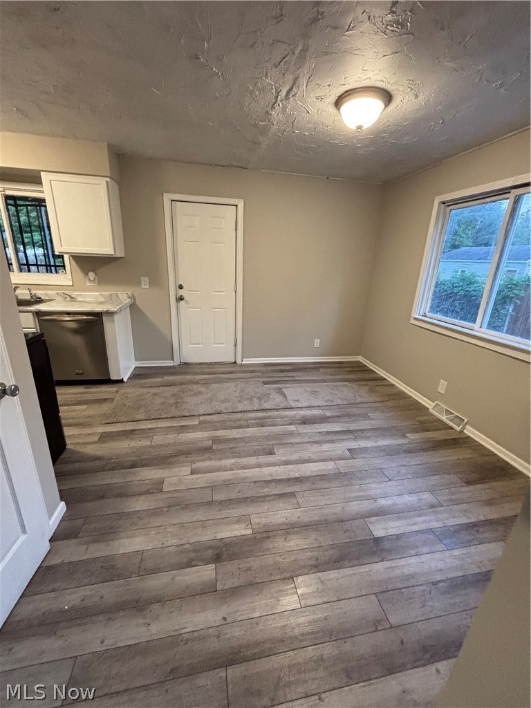 2426 Montgomery Avenue NW Warren OH 44485