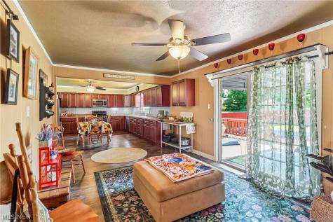 6109 N Oval Road Clinton OH 44216