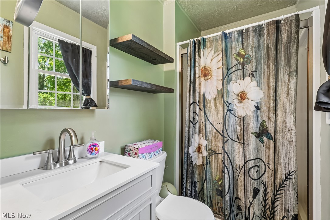 6109 N Oval Road Clinton OH 44216