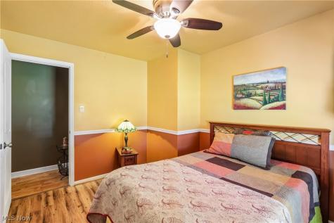 6109 N Oval Road Clinton OH 44216