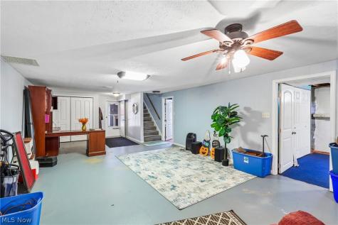 6109 N Oval Road Clinton OH 44216