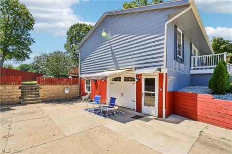 6109 N Oval Road Clinton OH 44216