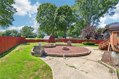 6109 N Oval Road Clinton OH 44216