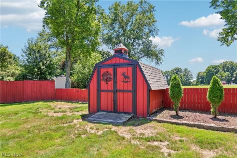 6109 N Oval Road Clinton OH 44216