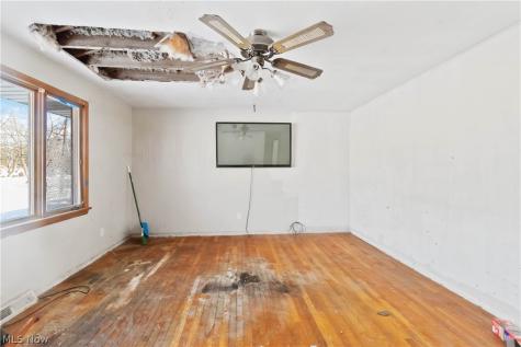 1921 W 30th Street Lorain OH 44052