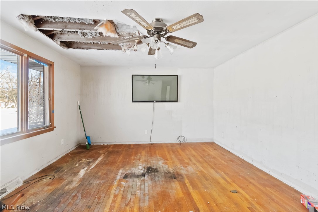 1921 W 30th Street Lorain OH 44052