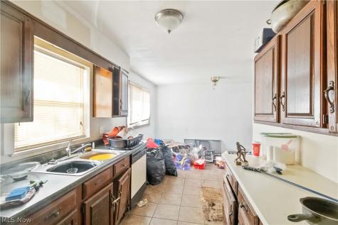 1921 W 30th Street Lorain OH 44052