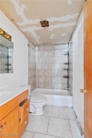 1921 W 30th Street Lorain OH 44052