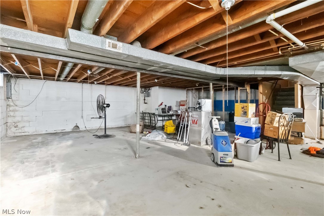 1921 W 30th Street Lorain OH 44052