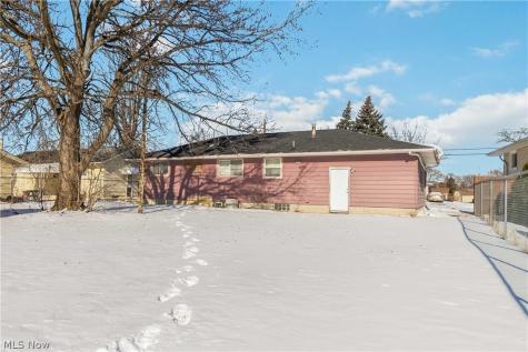 1921 W 30th Street Lorain OH 44052