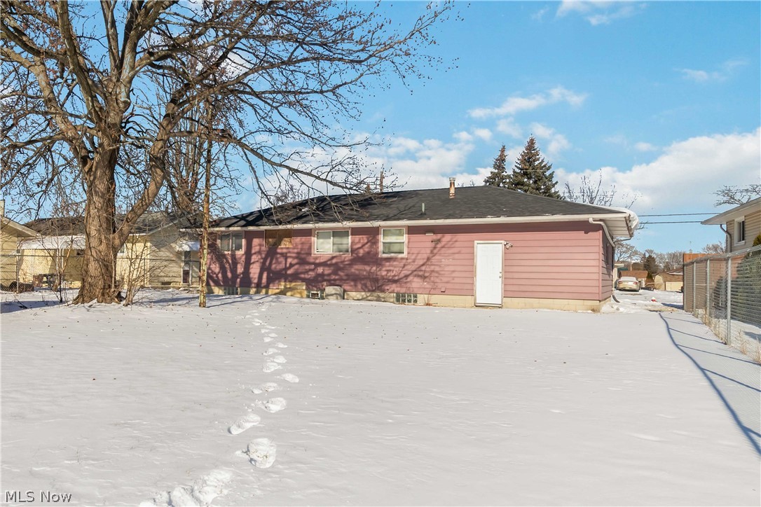 1921 W 30th Street Lorain OH 44052