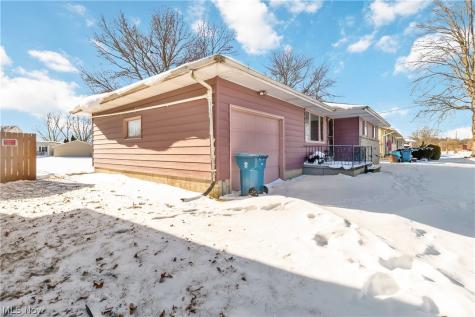 1921 W 30th Street Lorain OH 44052