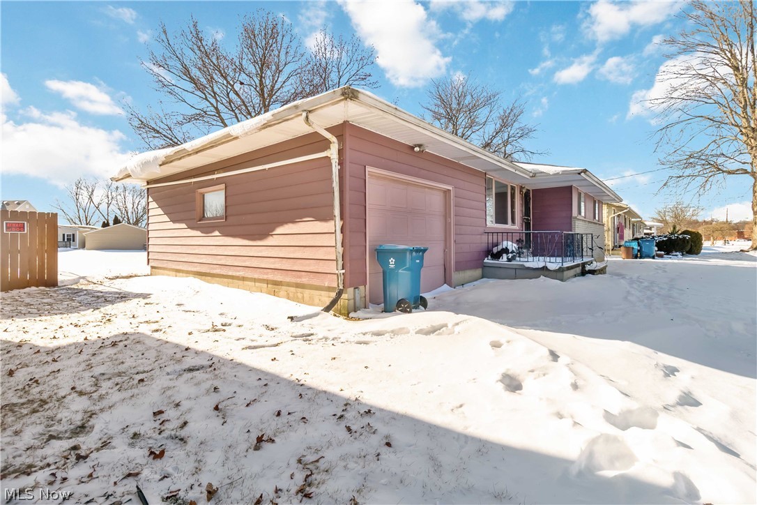 1921 W 30th Street Lorain OH 44052