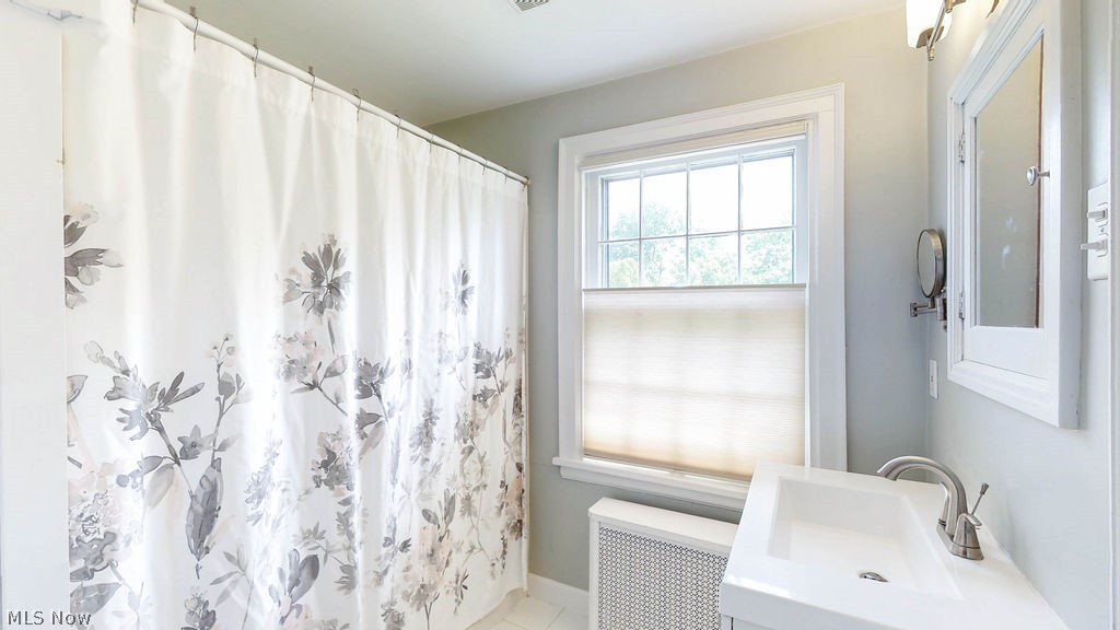 3332 Braemar Road Shaker Heights OH 44120
