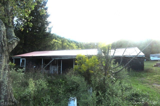 4308 Flat Road SE Uhrichsville OH 44683