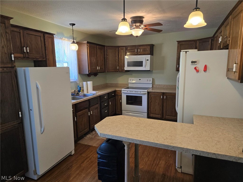 763 E Main Street Mcconnelsville OH 43756