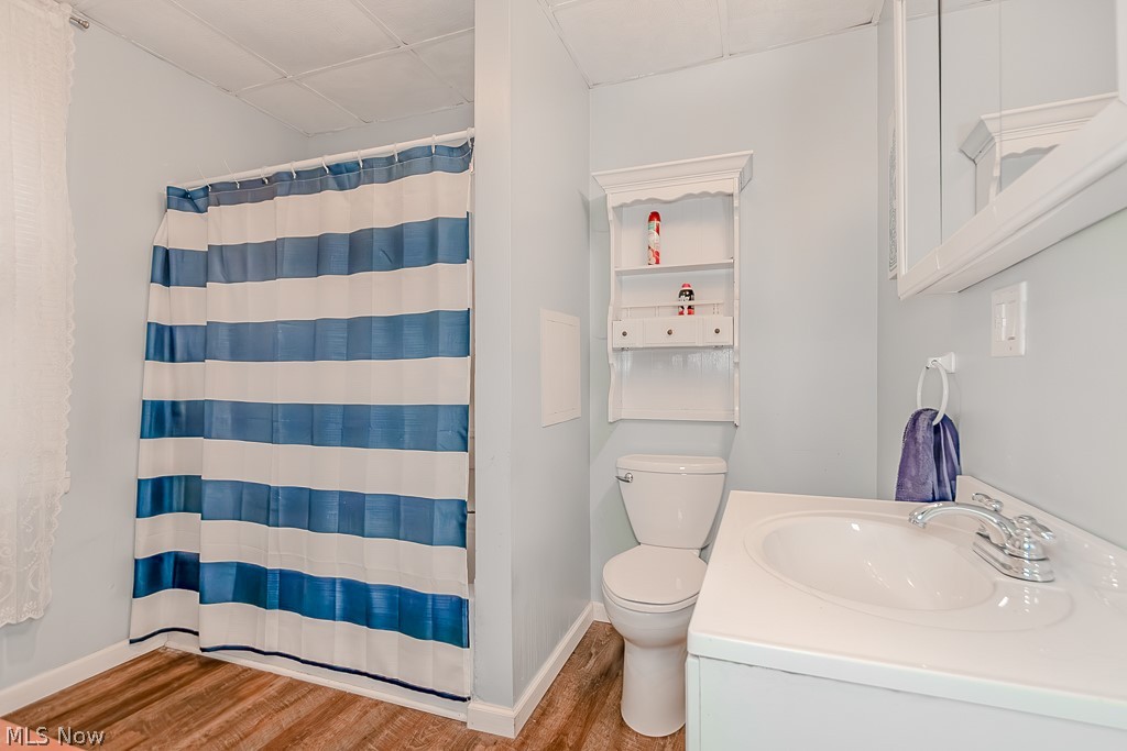 107 North Avenue W Geneva OH 44041