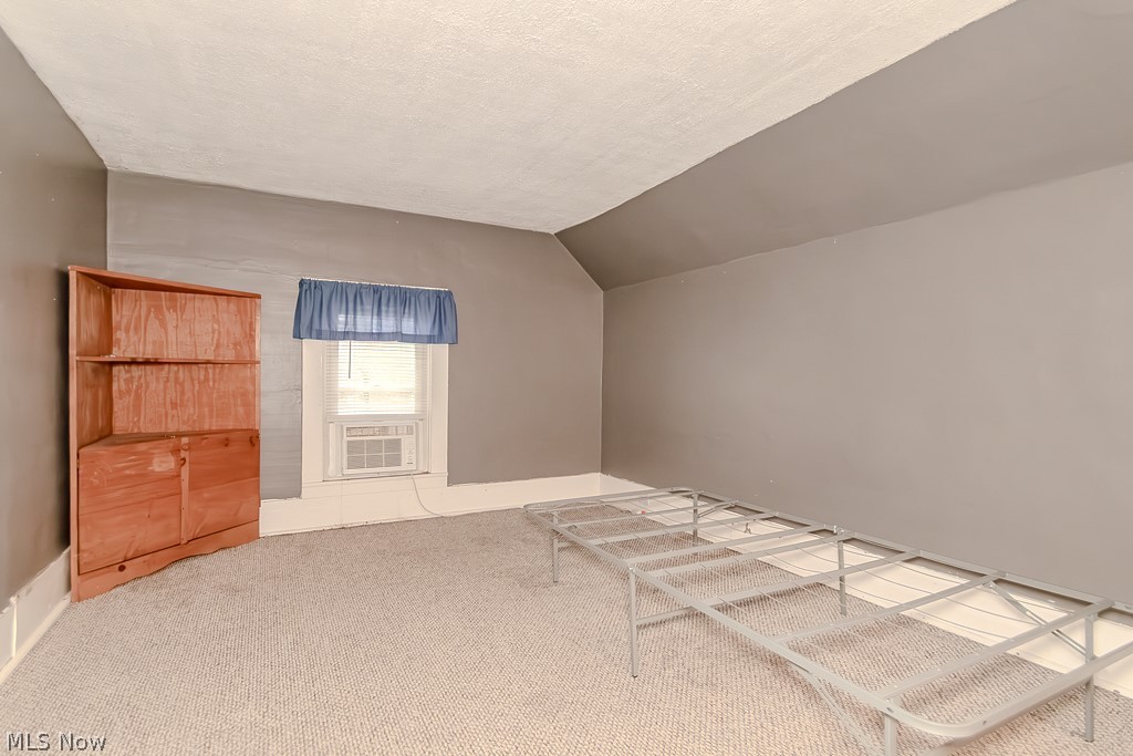 107 North Avenue W Geneva OH 44041