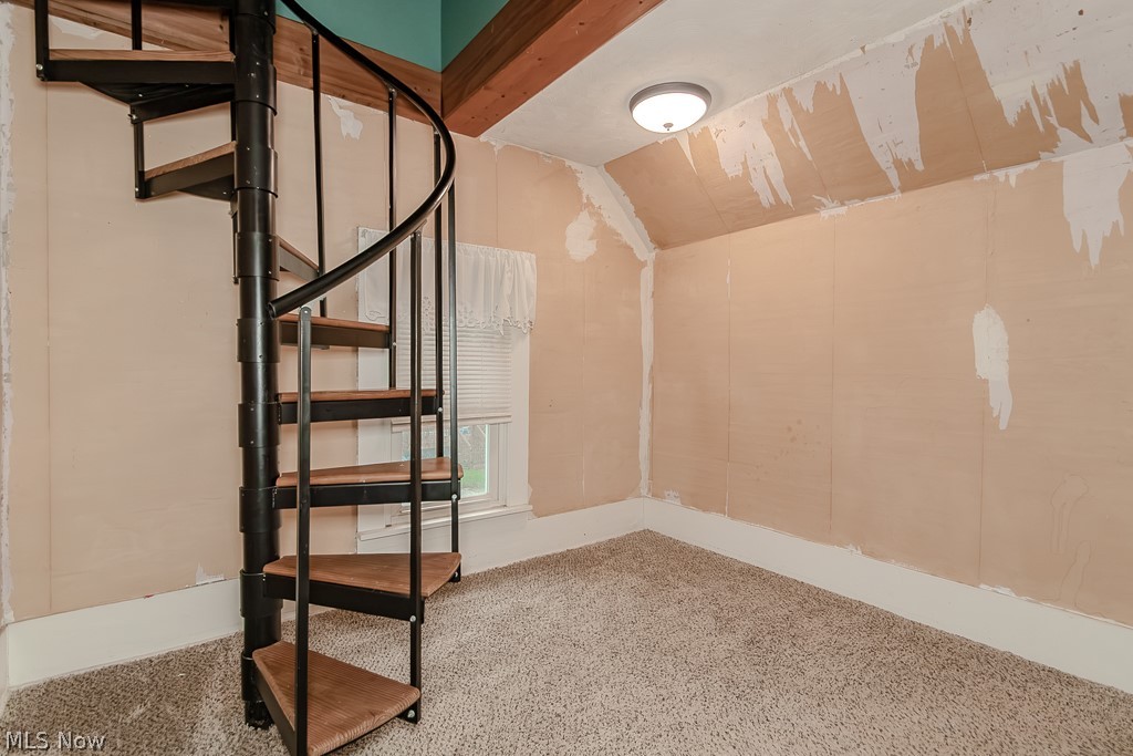 107 North Avenue W Geneva OH 44041