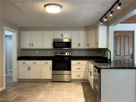 4552 E Lincoln Way Wooster OH 44691