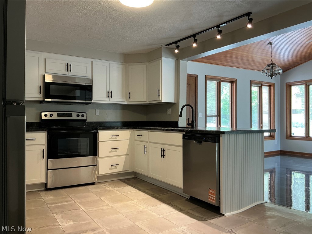 4552 E Lincoln Way Wooster OH 44691