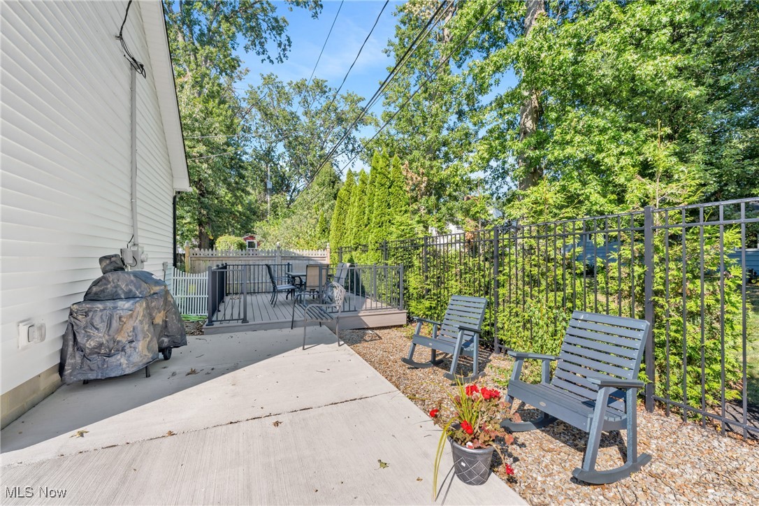 205 Sunset Road Avon Lake OH 44012