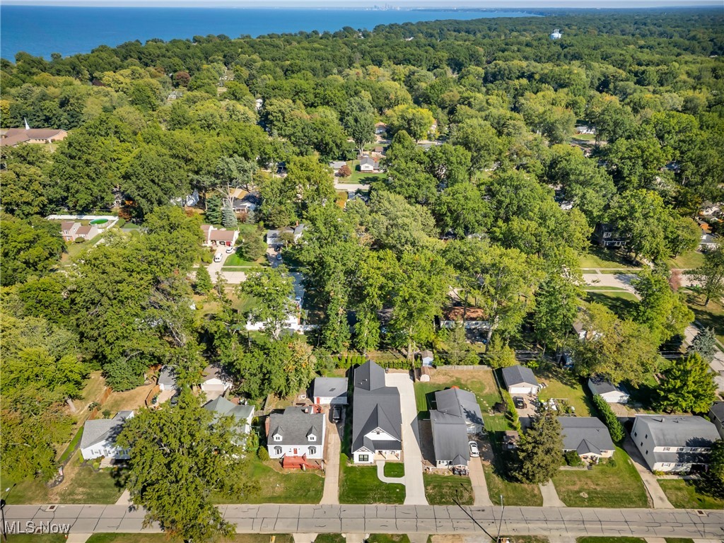 205 Sunset Road Avon Lake OH 44012