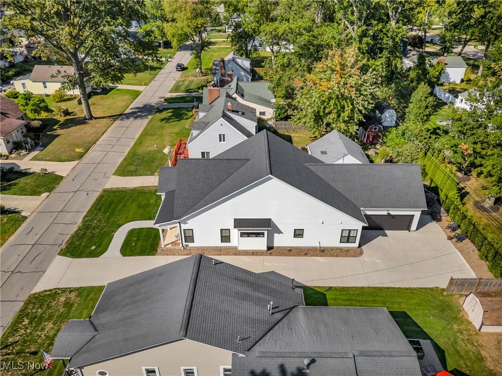 205 Sunset Road Avon Lake OH 44012