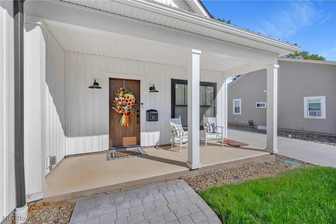 205 Sunset Road Avon Lake OH 44012
