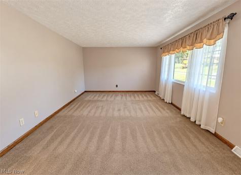 1805 Woodruff Avenue NW Massillon OH 44647