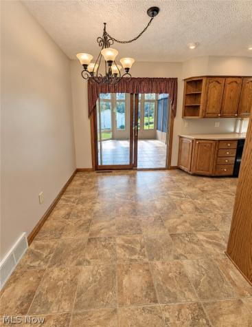 1805 Woodruff Avenue NW Massillon OH 44647