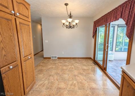 1805 Woodruff Avenue NW Massillon OH 44647